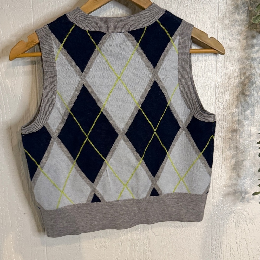 ESTELLE argyle high v-neck cropped vest NWOT grey mist heather multi - Picture 7 of 7